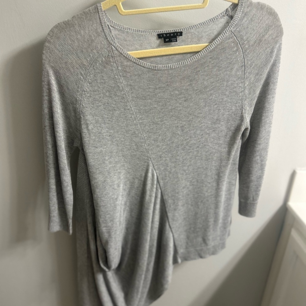 THEORY gray asymmetrical draped slit side thin knit shirt pullover sweater S